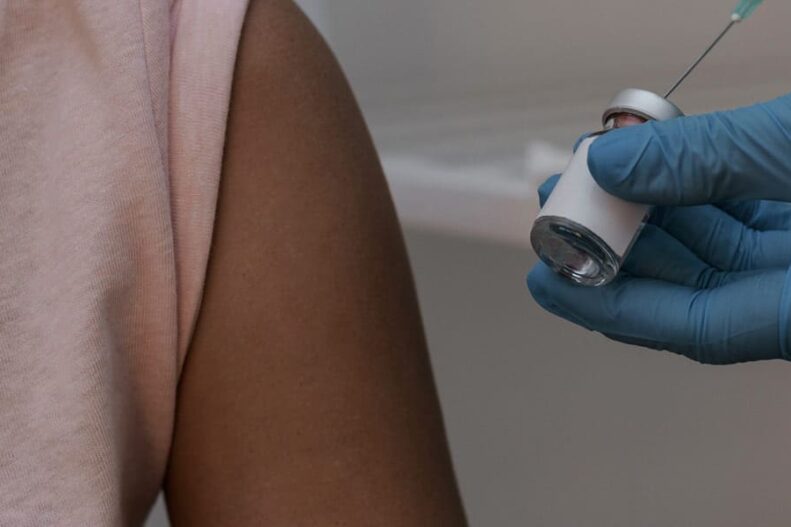 Obbligo di vaccinazione anti Covid19: SI, NO, FORSE