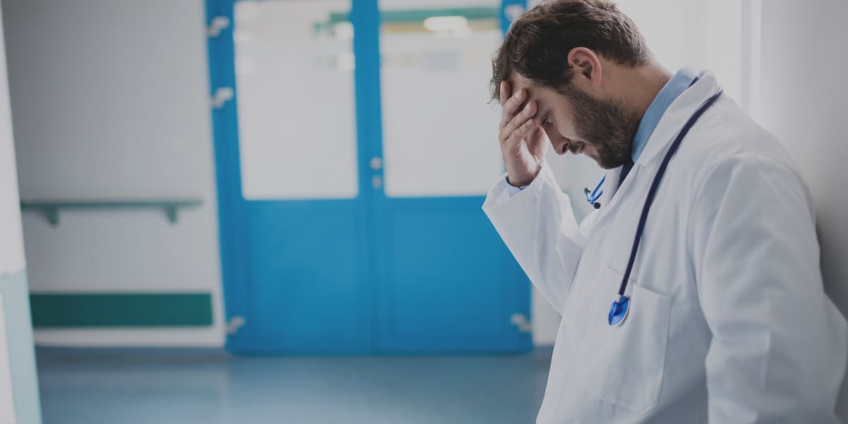 La Regione Lombardia contro la violenza sugli operatori sanitari e sociali